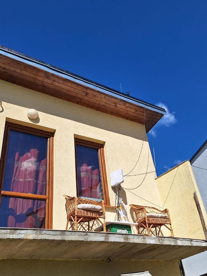 Sunset House Piestany Bungalow Banka Екстер'єр фото